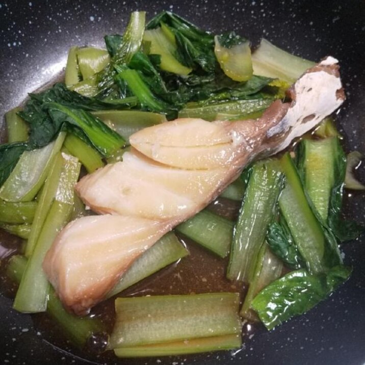 鱈の味醂漬けと小松菜のフライパン蒸し